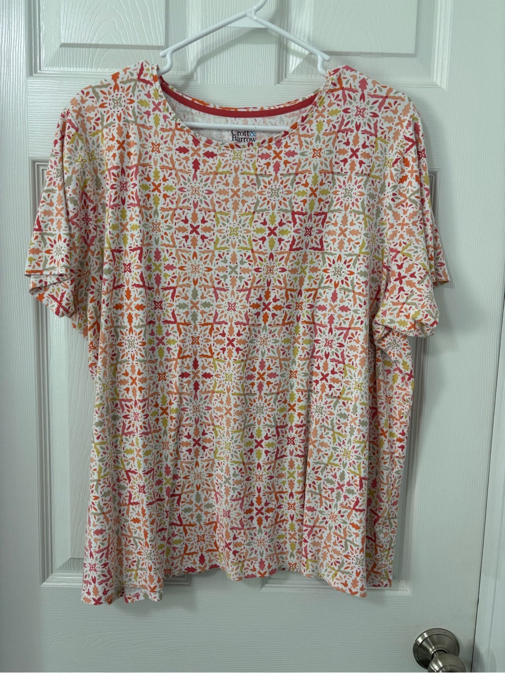 croft & barrow White Short Sleeve Tile-Print Blouse with Multicolor Accents